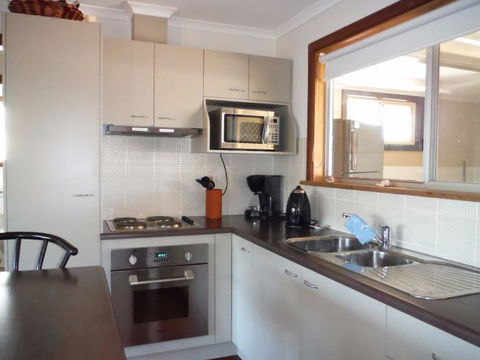 Seashells - Goulburn Accommodation 3