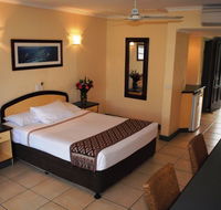 Bay Village Tropical Retreat - Goulburn Accommodation