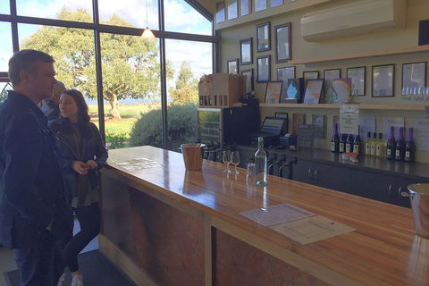 Phillip Island Wine Experience Tour - Goulburn Accommodation 10