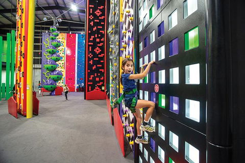Indoor Climbing And Virtual Reality Adventure - Goulburn Accommodation 1