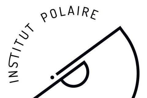 A Sommelier Guided Tour: Thursday Afternoon Wine Gin Cheese & Cocktails - Goulburn Accommodation 13