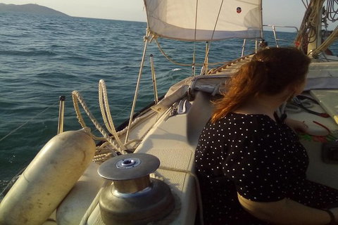 Townsville Sunset Sail Sailing Cruise Boat Tour - Goulburn Accommodation 3