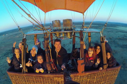 Early Morning Ballooning In Alice Springs - Goulburn Accommodation 3