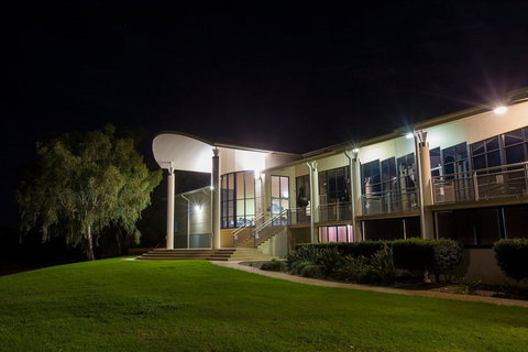 Crossing Theatre - Goulburn Accommodation 1