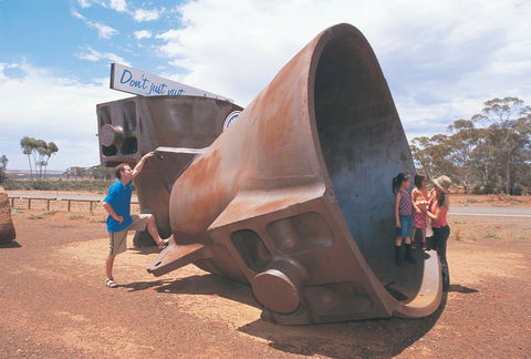 WMC Resource Nickel Pots - Goulburn Accommodation 0