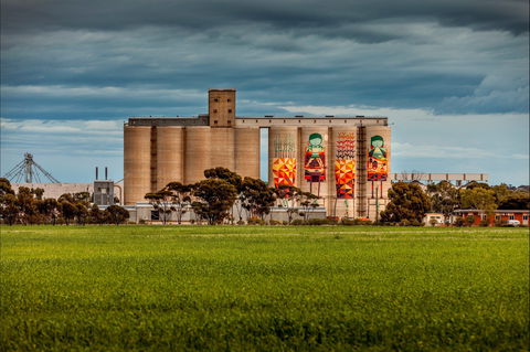 PUBLIC Silo Trail: Merredin - Goulburn Accommodation 1