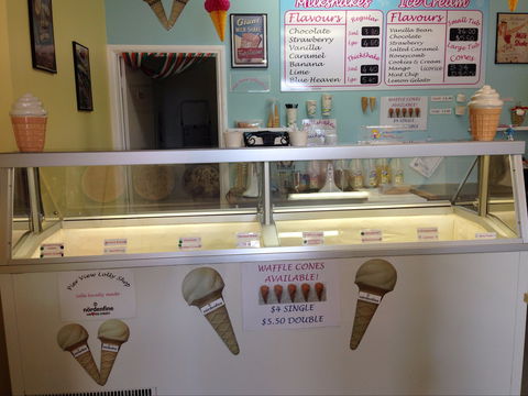 The Pier View Lolly Shop - Goulburn Accommodation 2