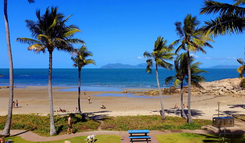 Bowen's Rose Bay - Goulburn Accommodation 2