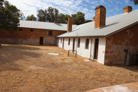 Central Greenough - Goulburn Accommodation 1