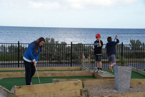 Port Vincent Putt Putt - Goulburn Accommodation 0