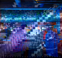 Holey Moley Bayside - Goulburn Accommodation