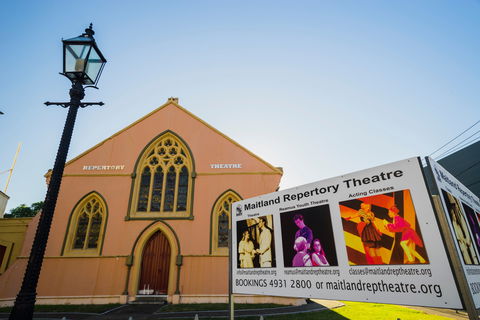 Maitland Repertory Theatre - Goulburn Accommodation 1