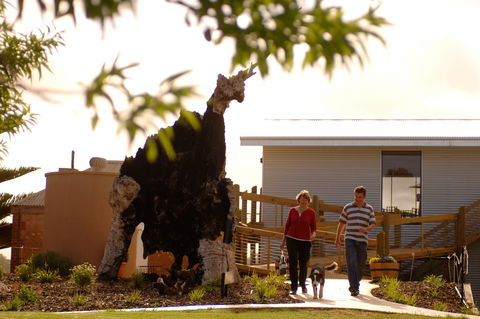 Newman's Horseradish Farm And Rusticana Wines - Goulburn Accommodation 1