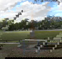 Apple Tree Creek War Memorial - Goulburn Accommodation