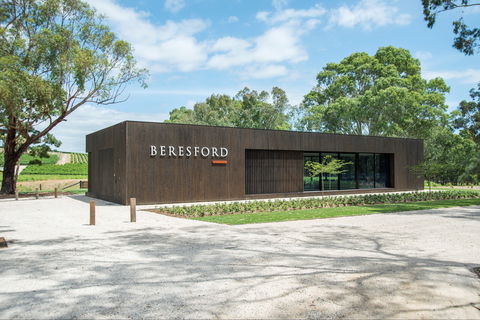 Beresford Estate Tasting Pavilion - Goulburn Accommodation 1