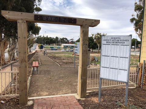 Moonta Area School Memorial Trail - Goulburn Accommodation 1