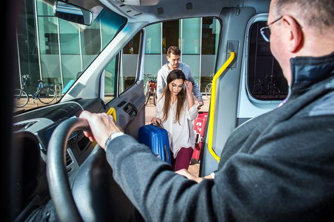 Cairns Airport (CNS) Arrival Transfer (CNS Airport To Cairns Hotels Or Address) - Goulburn Accommodation 4