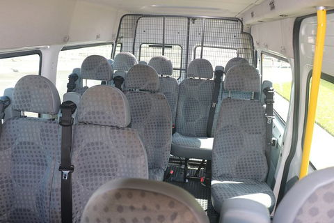 Premium Van, Private Transfer, Cairns Airport - Cairns City. - Goulburn Accommodation 1