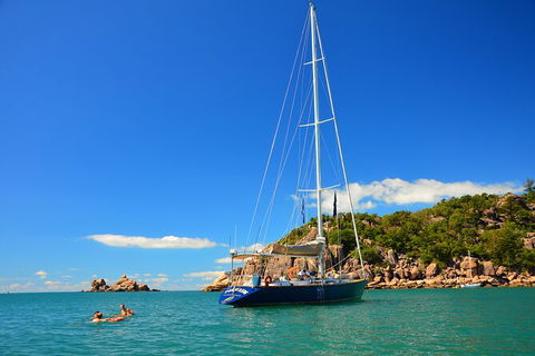 Helicopter And Magnetic Island Sailing - Goulburn Accommodation 1