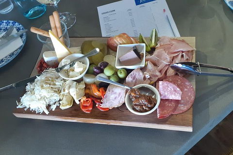 Tipple Of Gin Experience Tour - Goulburn Accommodation 9