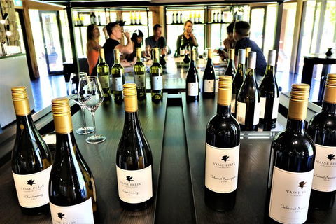 The Finest 4 Experience - Goulburn Accommodation 4