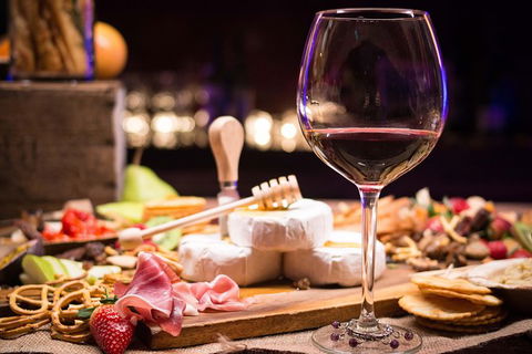Full-Day Gourmet Wine Tour With Pick Up And Lunch - Goulburn Accommodation 0