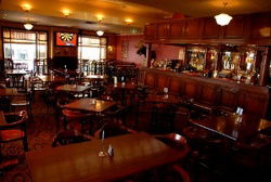 Gilroy's Hotel - Goulburn Accommodation 0