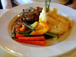 Jacobs Well Bayside Tavern - Goulburn Accommodation 2