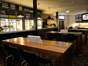 The Boardwalk Tavern - Goulburn Accommodation 4