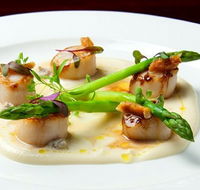 Red Rock Waterfront Bar  Grill - Goulburn Accommodation