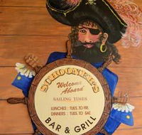 Schooners Bar  Grill - Goulburn Accommodation