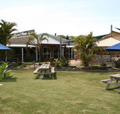 Moonee Beach Tavern - Goulburn Accommodation