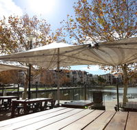 The Royal On The Waterfront - Goulburn Accommodation