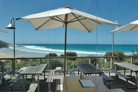 Wye Beach Hotel - Goulburn Accommodation 4