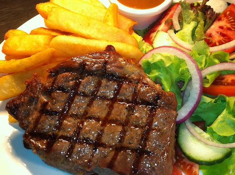 The Flame Char - Goulburn Accommodation 0