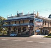 Caledonia Hotel - Goulburn Accommodation