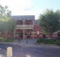 Alpine Hotel - Goulburn Accommodation