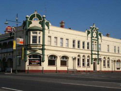 Leslie Manor VIC Goulburn Accommodation