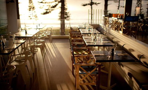Deck Bar And Dining - Goulburn Accommodation 1