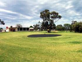Cleve Golf Club - Goulburn Accommodation 0