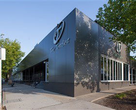 Canberra Tradesmen's Union Club - Goulburn Accommodation 1