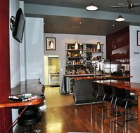 Grape  Grain Bar - Goulburn Accommodation