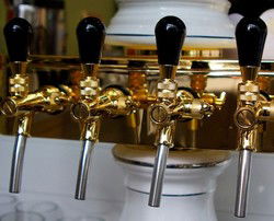 Bazaar Beer Cafe - Goulburn Accommodation 2