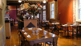 Terrace Bar - Goulburn Accommodation 2