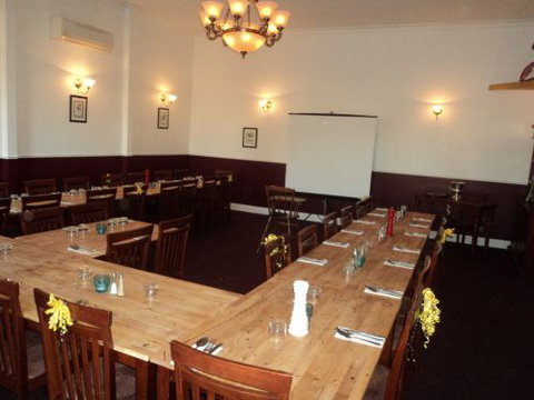 Grass Valley Tavern - Goulburn Accommodation 2