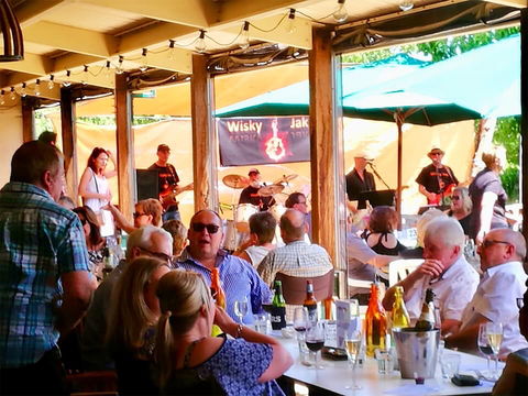 Angas Plains Wines Live In The Vines, With The Band -Wisky Jak - Goulburn Accommodation 1