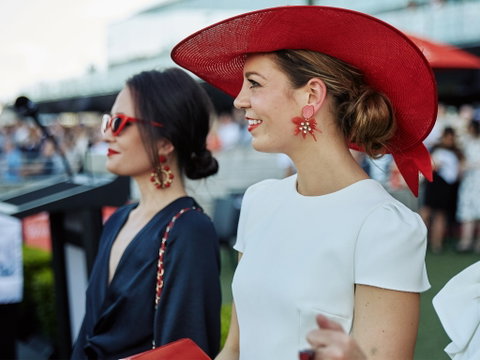 George Main Stakes Day - Goulburn Accommodation 0