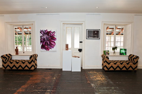 Raglan Art Award Exhibition - Goulburn Accommodation 1