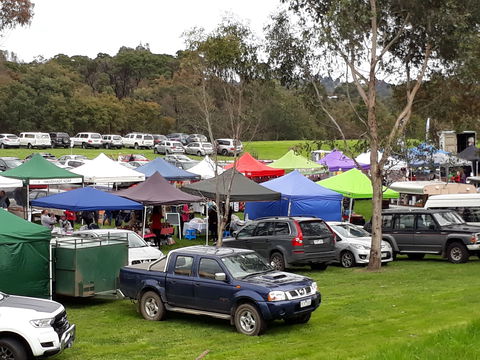 Rotary Club Of Lilydale Craft And Produce Market - Goulburn Accommodation 1