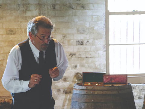 Tipples And Tales - Goulburn Accommodation 0